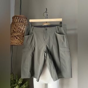 Kuhl Womens Short Sz 14